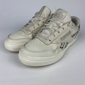 Reebok Classic Club Memt Bold Womens Sz 8.5 White Athletic Shoes Sneakers h02786